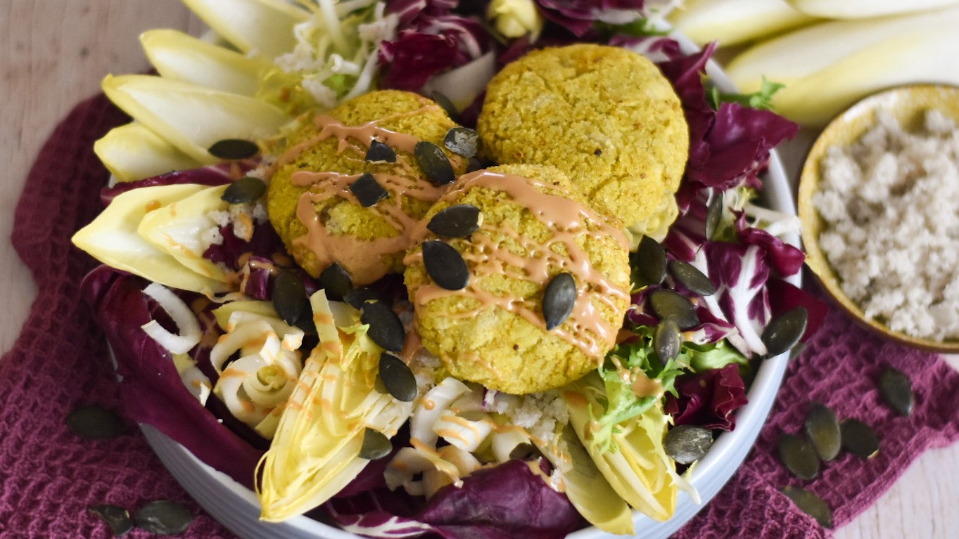 Fonio-Taler mit Pastinake