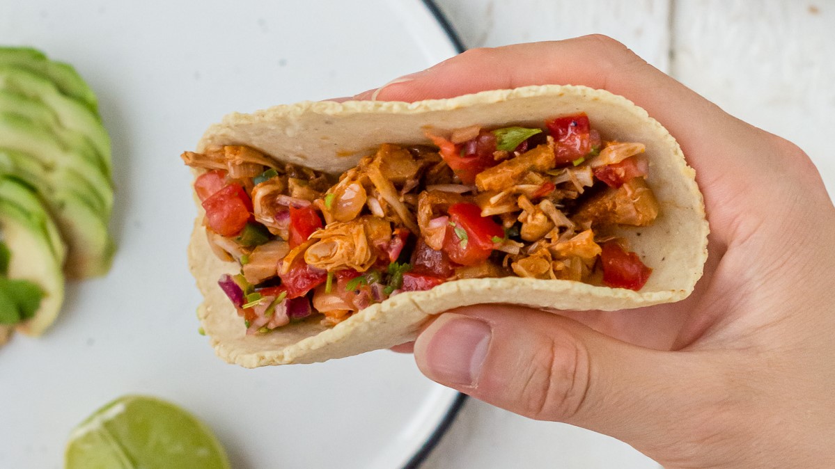 Tacos véganes aux carnitas de jackfruit
