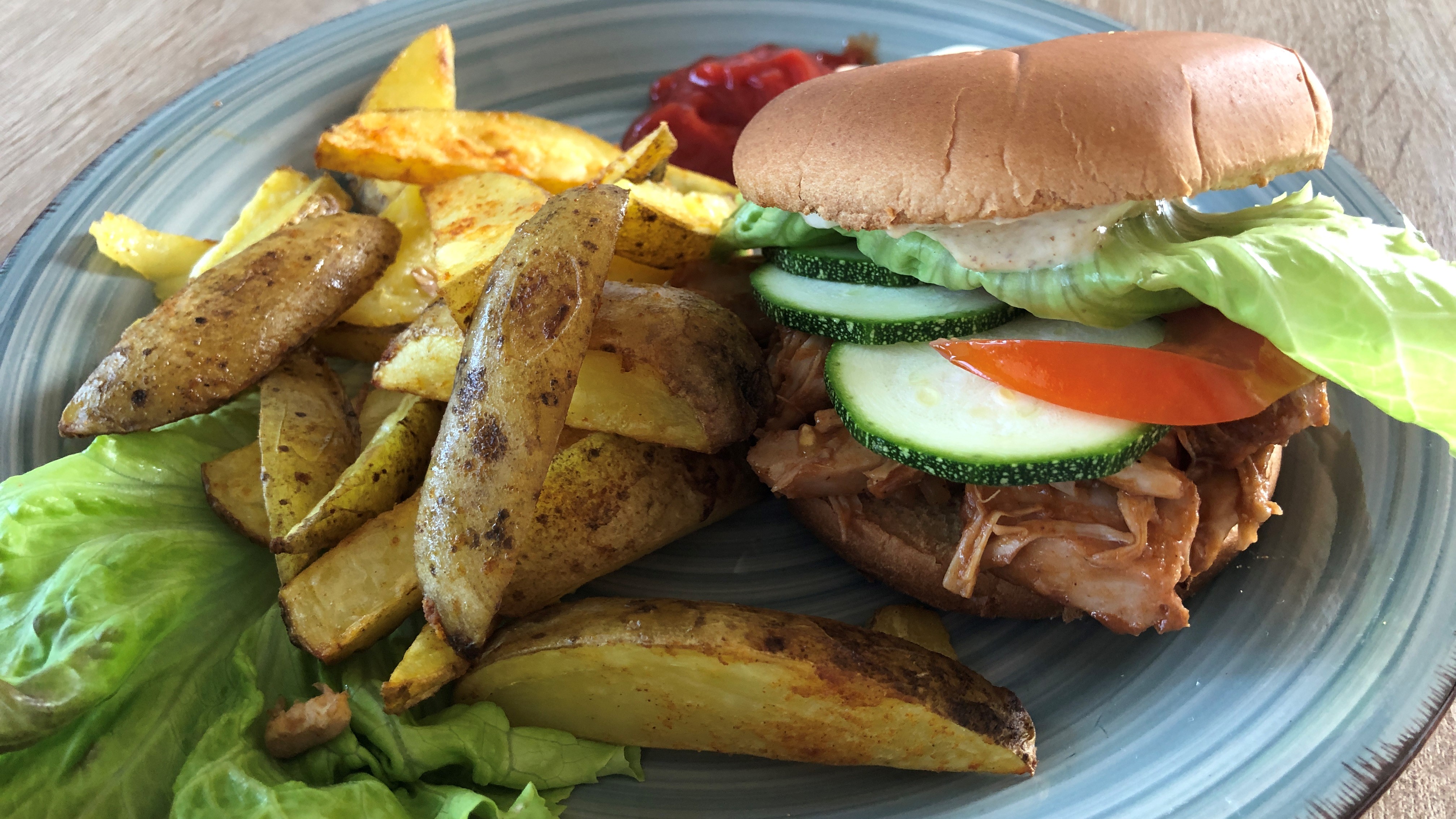Pulled Jackfruit Burger