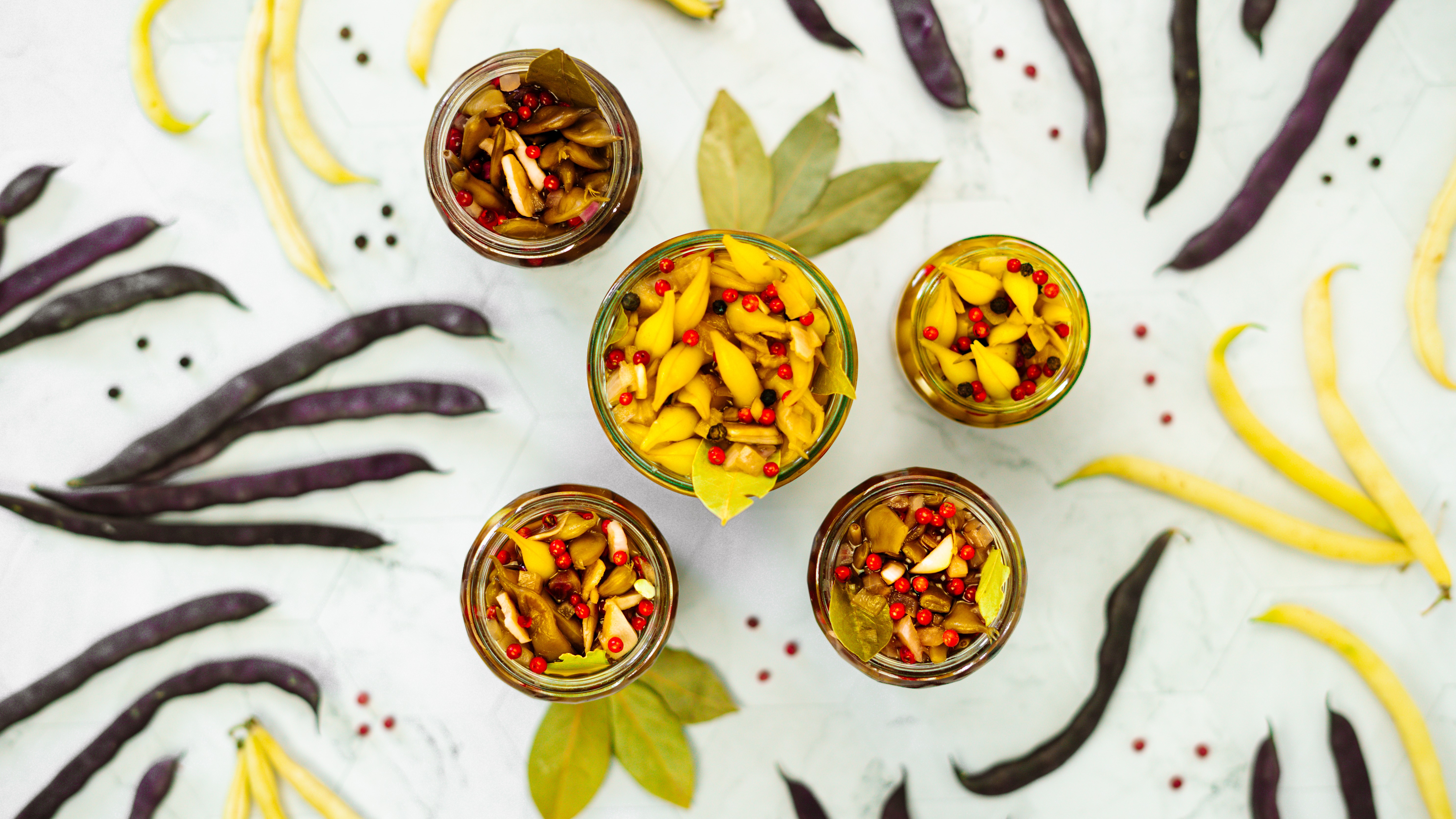 Haricots aigres-doux au poivre rose